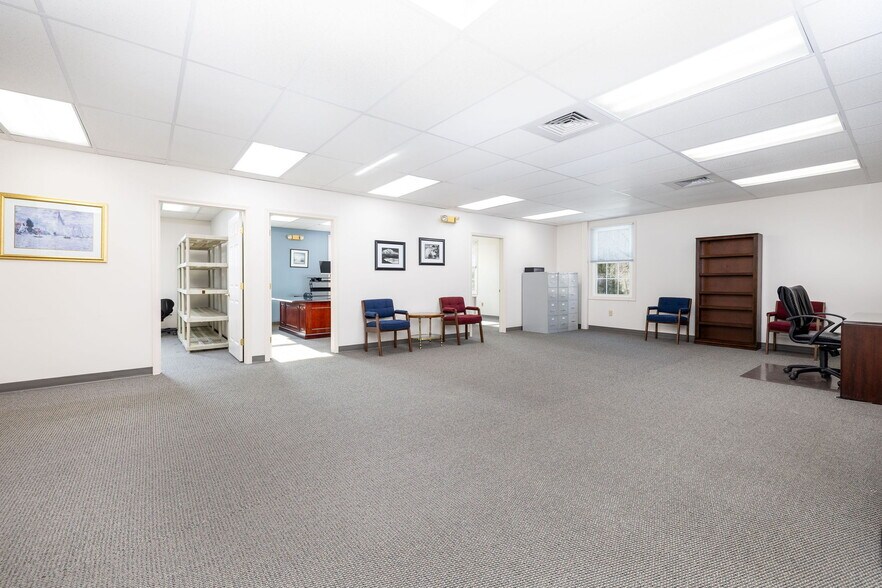 More Photos Of 35 Cold Spring Rd, Rocky Hill Office For Sale