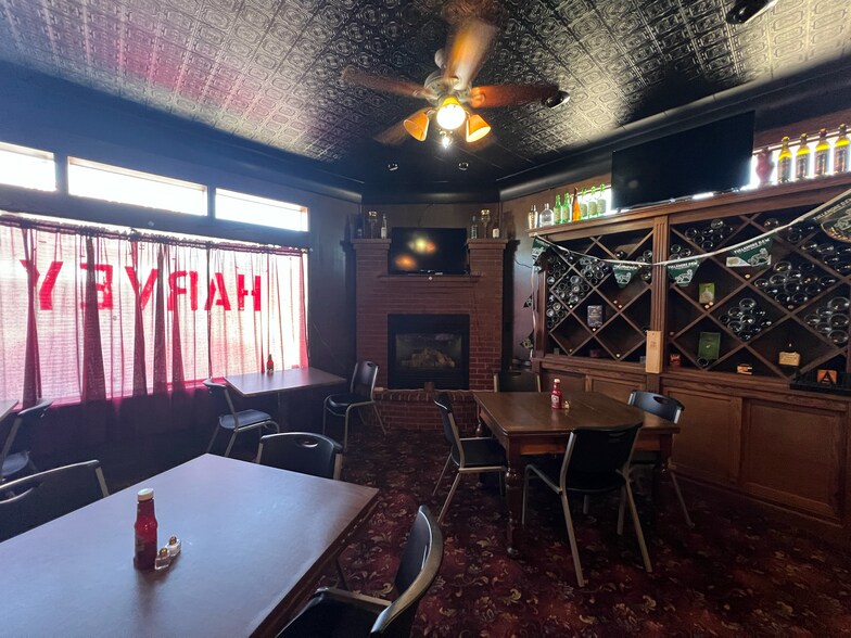 More Photos Of 821 W Broadway St, Muskogee Restaurant For Sale