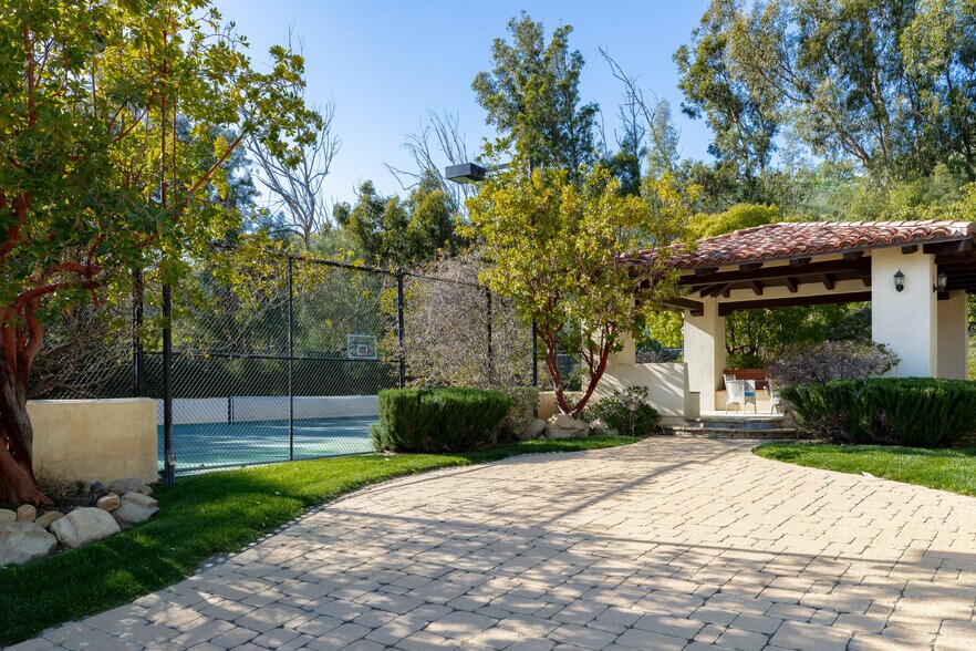 More Photos Of 6914 Solano Verde Dr, Somis Movie Radio TVStudio For Sale