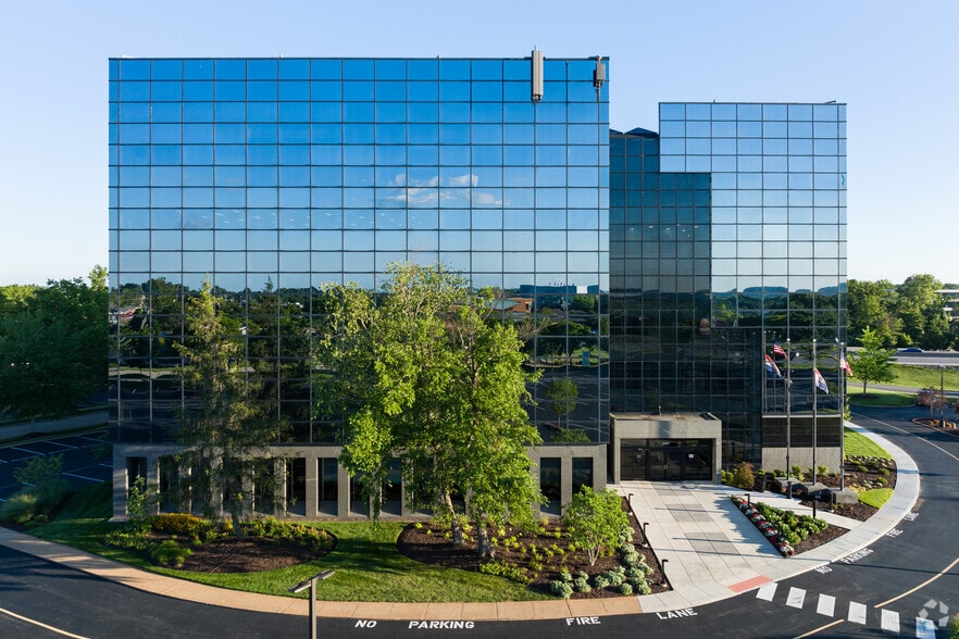 More Photos Of 16090 Swingley Ridge Rd, Chesterfield Office For Lease