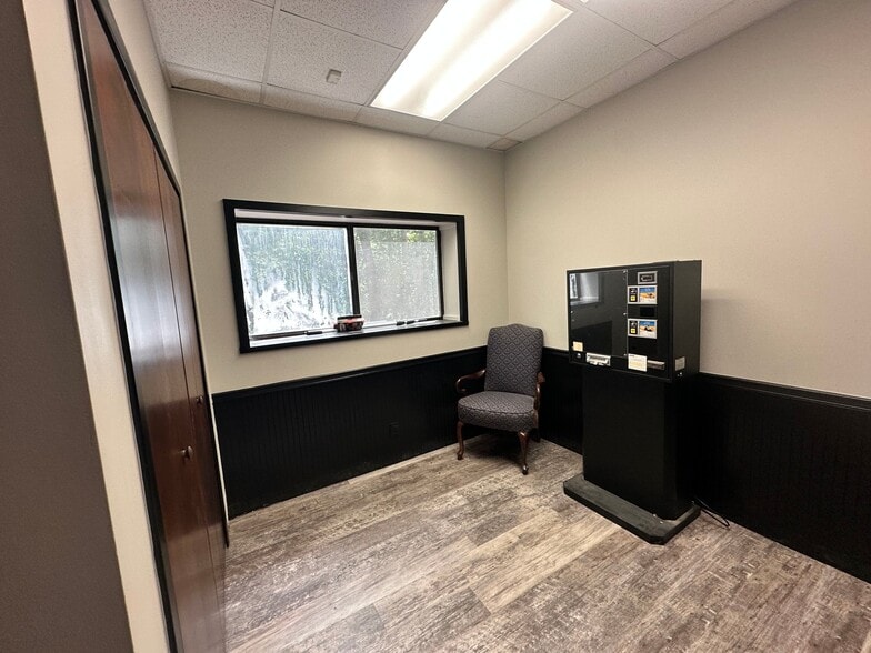 More Photos Of 4485 N Industrial Dr, Cumming Warehouse For Lease