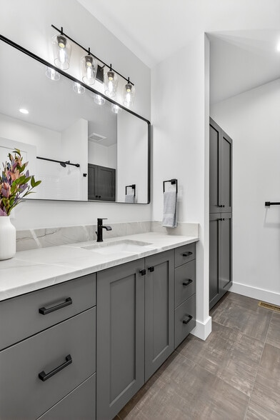 More Photos Of 101, 103, 105 Bighorn Court, Mccall Specialty For Sale