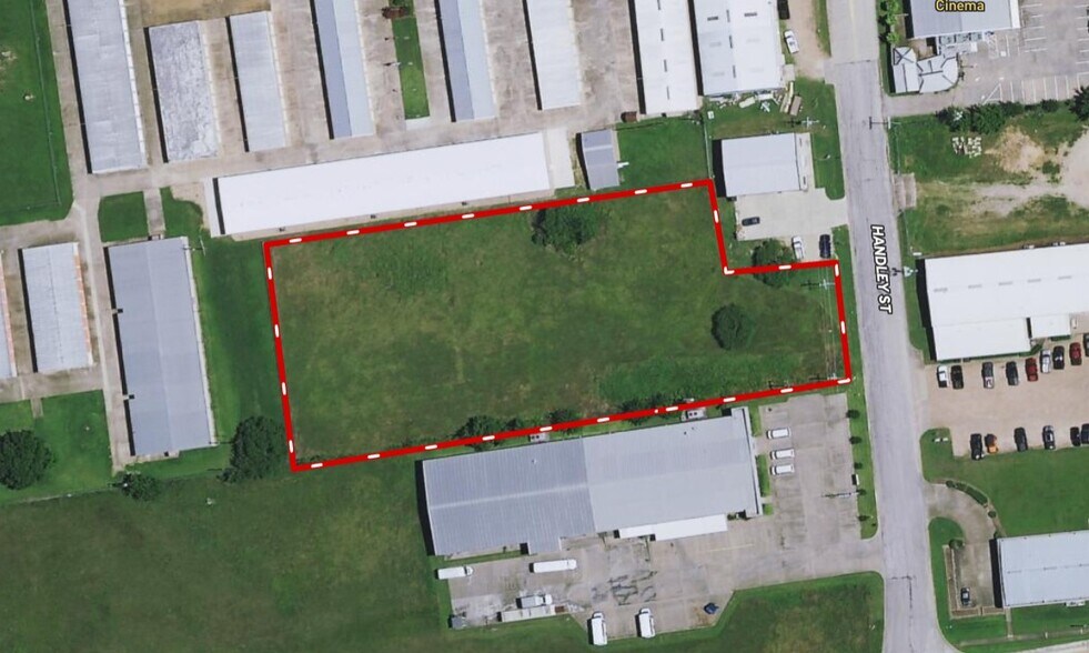 More Photos Of Handley St and HWY 290, Brenham Land For Lease