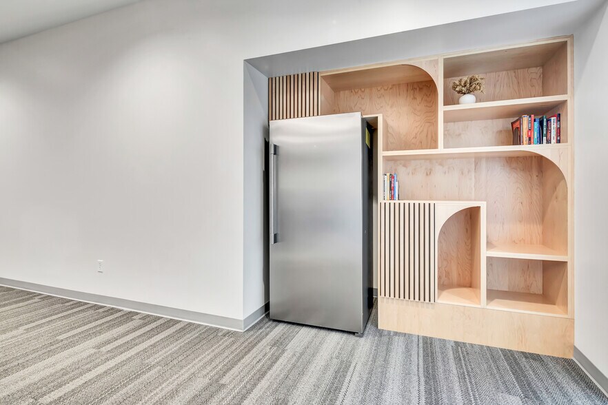 More Photos Of 717 W St Germain St, Saint Cloud Office For Sale