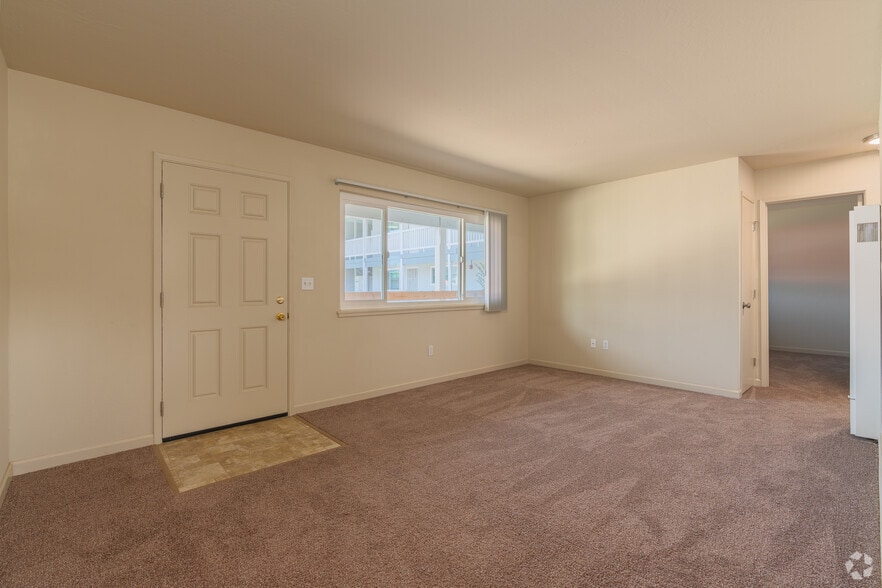 More Photos Of 500 Sunrise Ave, Roseville Apartments For Sale