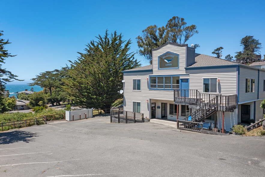 More Photos Of 39000 Highway 1, Gualala Medical For Sale