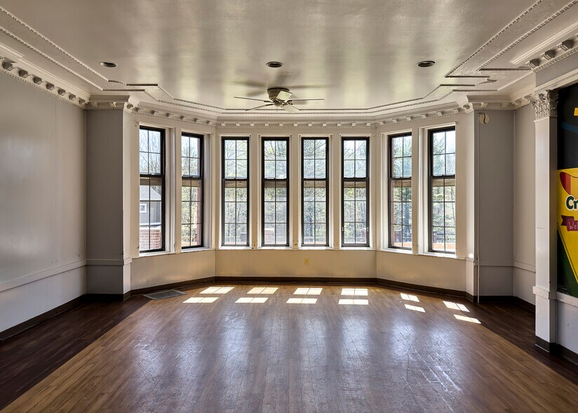 More Photos Of 349 Old Stockbridge Rd, Lenox Specialty For Sale