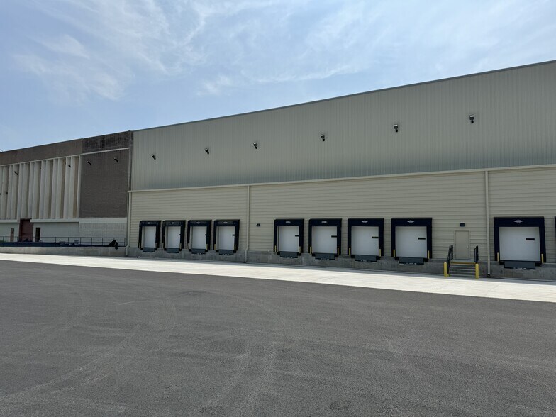 Primary Photo Of 2600 Weaver Rd, Macon-Bibb Unknown For Lease