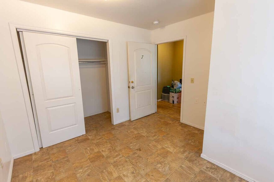 More Photos Of 101 Buckingham St, Fort Collins Apartments For Sale