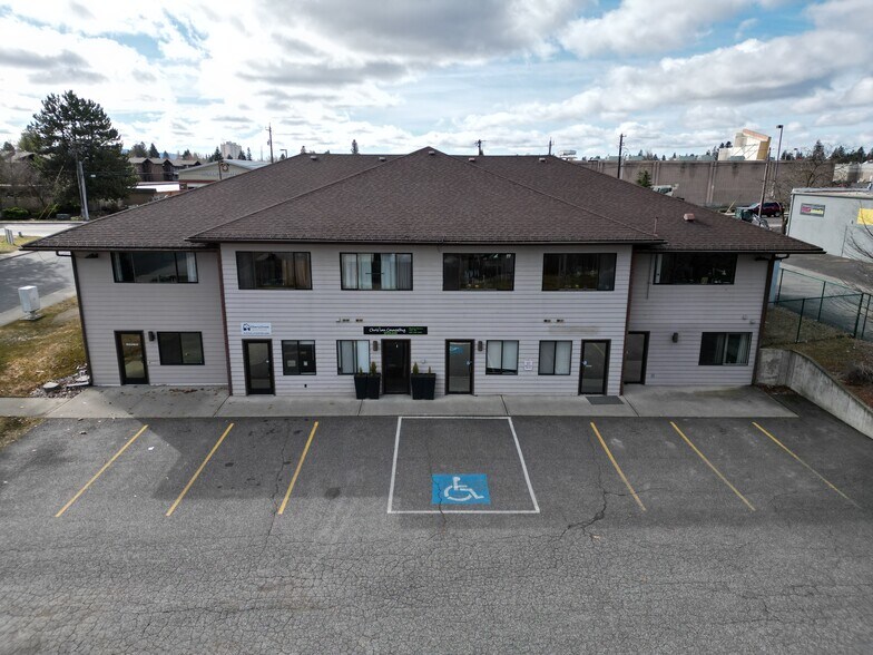 More Photos Of 111 E Lincoln Rd, Spokane Office For Sale