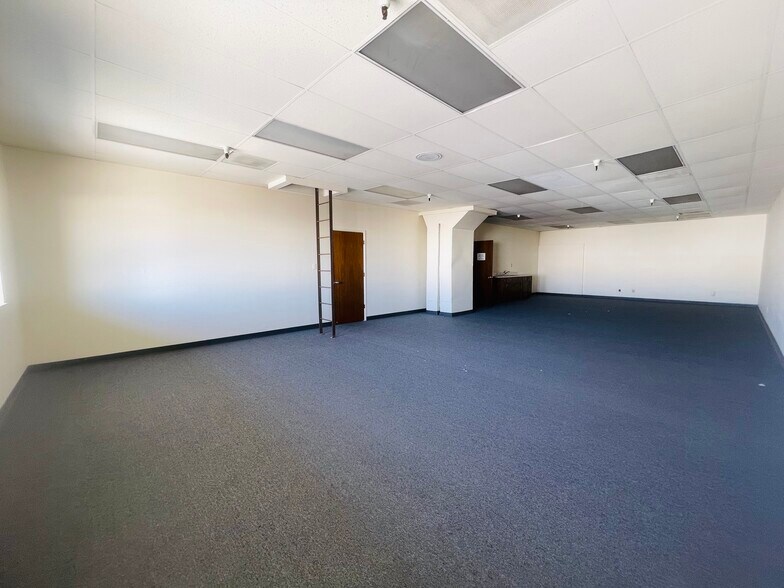 More Photos Of 2607 N Wigwam Dr, Stockton Office For Lease