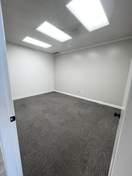 More Photos Of 424 S State St, Orem Office For Lease