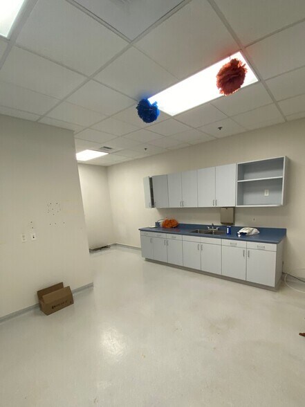 More Photos Of 2500 NW 229th Ave, Hillsboro Light Distribution For Lease