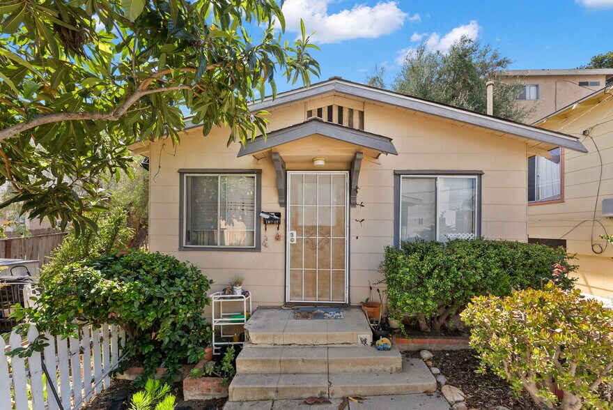 More Photos Of 1913-1927 Georgia Ct, San Diego Apartments For Sale