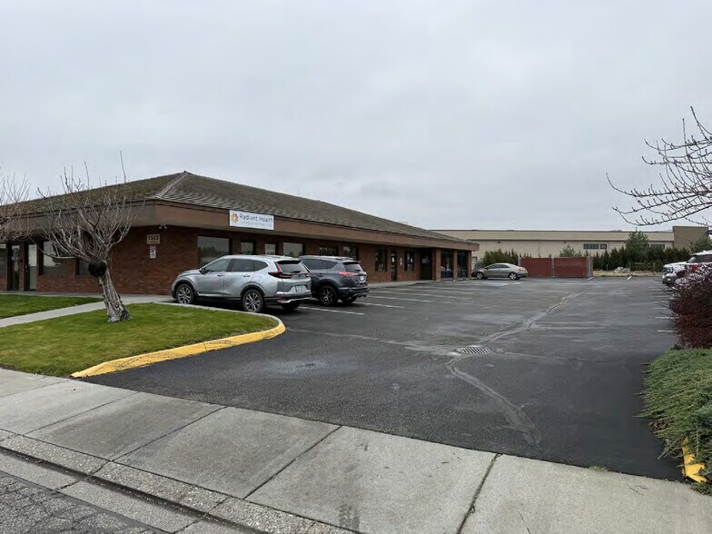 Primary Photo Of 7513 W Kennewick Ave, Kennewick Office For Lease