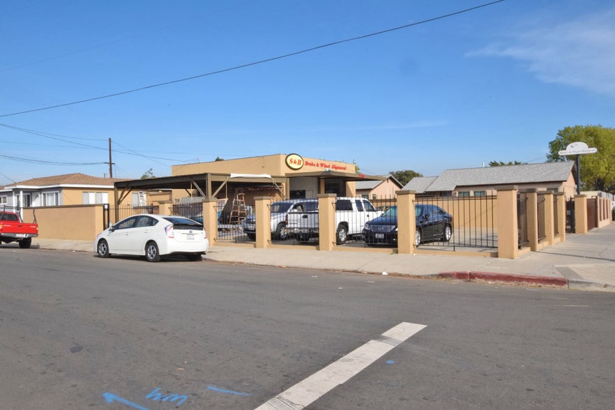 More Photos Of 725 W Gardena Blvd, Gardena Auto Repair For Sale