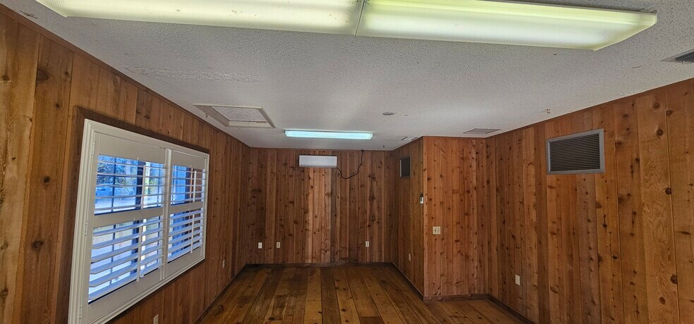 More Photos Of 1488 Seminola Ave, Casselberry Office Residential For Lease