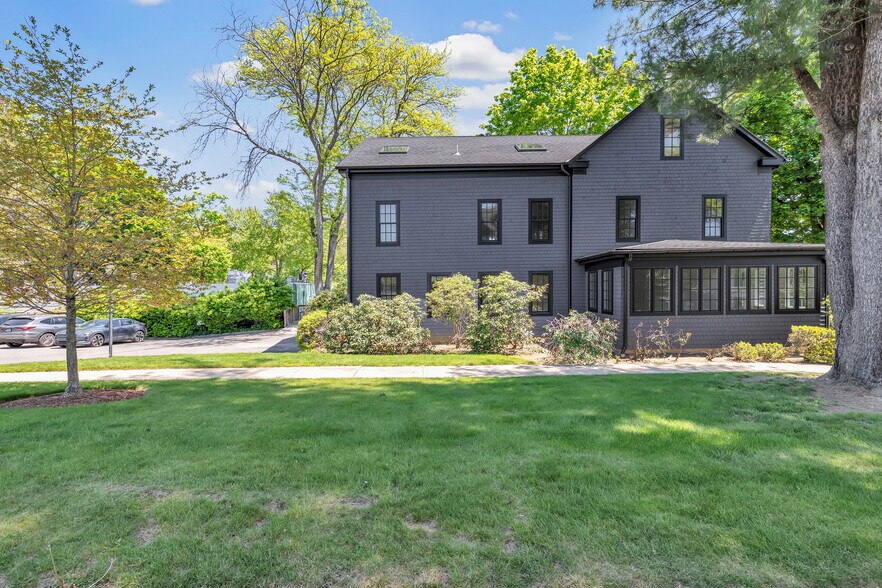 More Photos Of 965 Post Rd E, Westport Office Residential For Lease