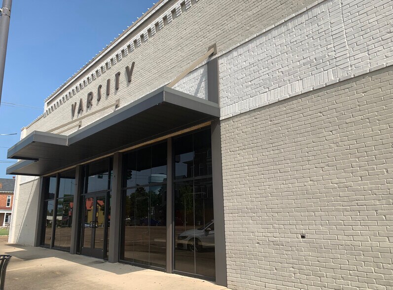 More Photos Of 401 Main St, Columbus Theater Concert Hall For Sale