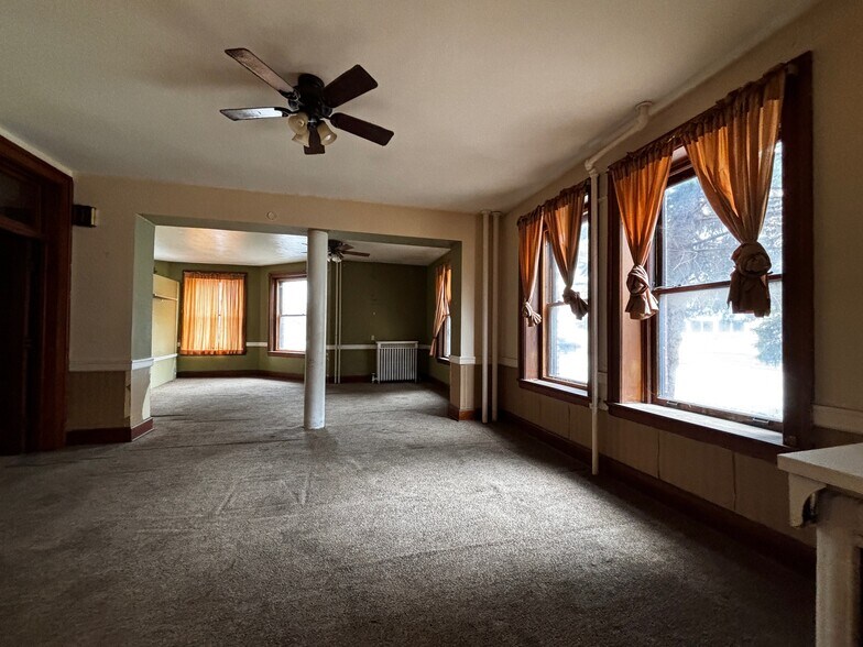 More Photos Of 512 N Lincoln St, Bay City Apartments For Sale