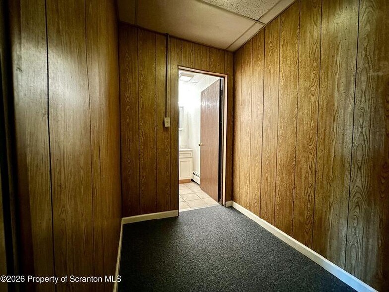 More Photos Of 207 E Drinker St, Scranton Storefront Retail Office For Lease