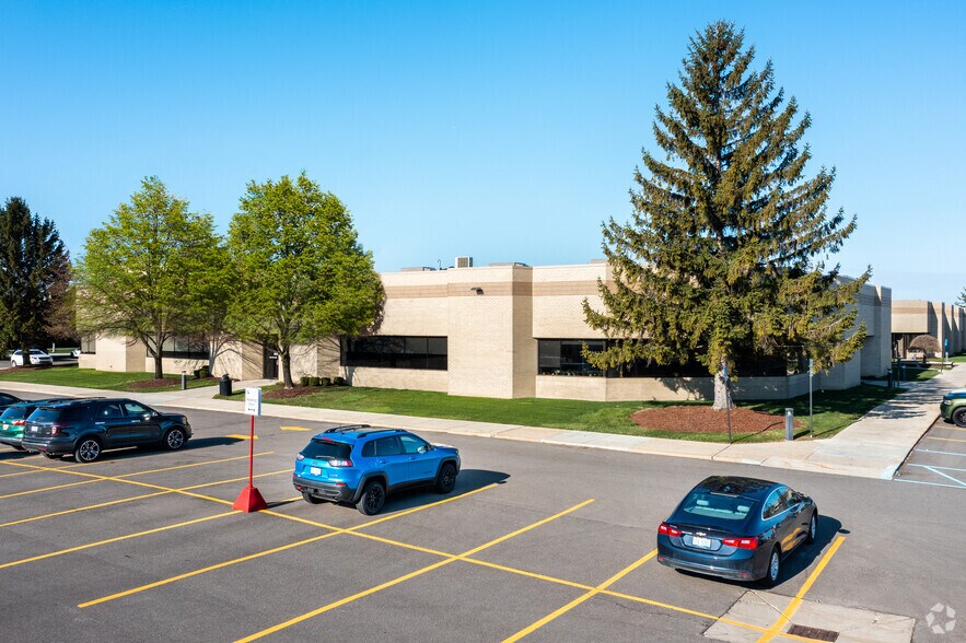 More Photos Of 31572 Industrial Rd, Livonia Unknown For Lease