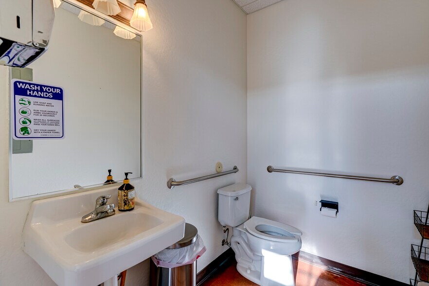 More Photos Of 3605 Crossings Dr, Prescott Office For Lease