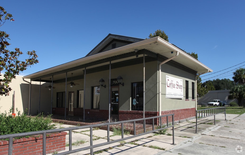 Primary Photo Of 700 St. Johns Ave, Palatka Restaurant For Sale