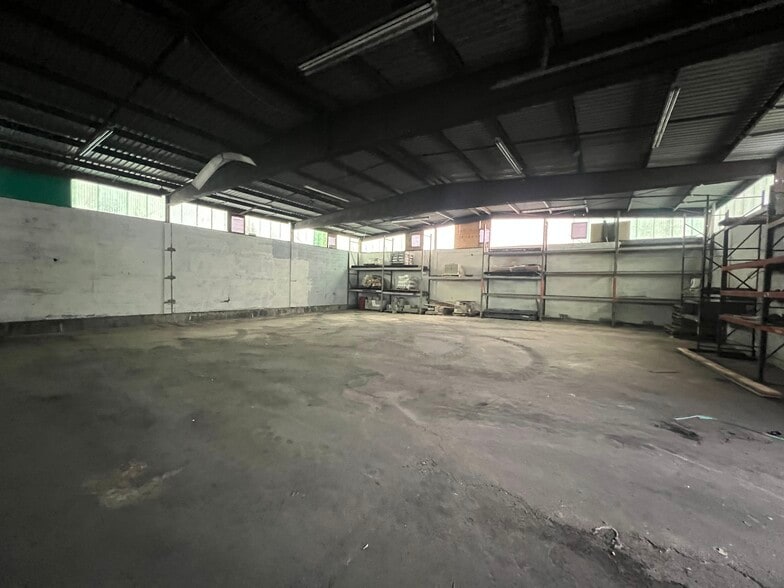 More Photos Of 251 Clay St, Manchester Warehouse For Lease