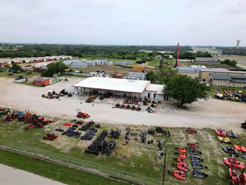 More Photos Of 3456 S Burleson Blvd, Alvarado Freestanding For Sale