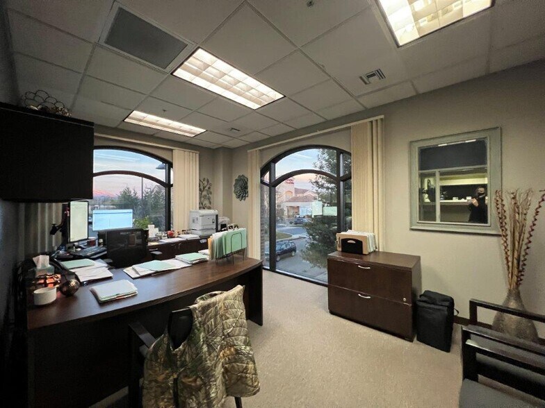 More Photos Of 930 Executive Way, Redding Office For Sale