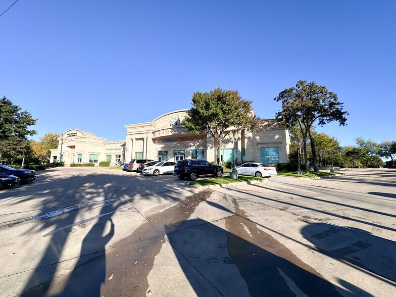 More Photos Of 1900 Ballpark Way, Arlington Office For Sale