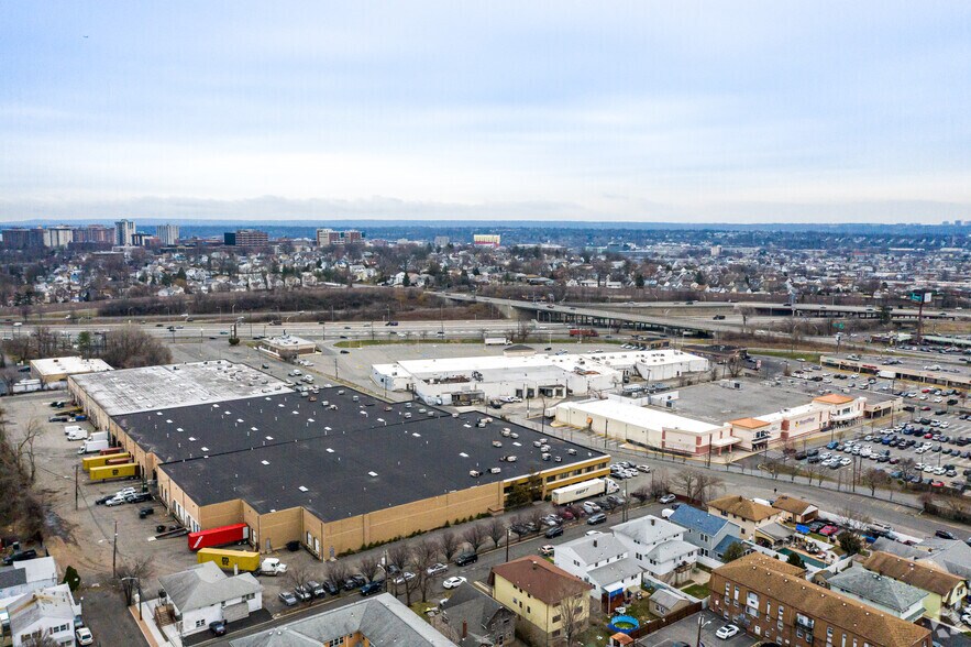 More Photos Of 300 Route 17 S, Lodi Flex For Lease