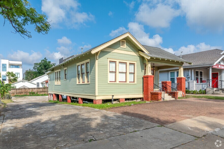 More Photos Of 533 Studewood St, Houston Specialty For Lease
