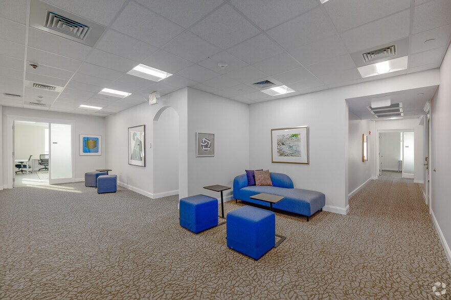 More Photos Of 1274 Osgood St, North Andover Coworking Space