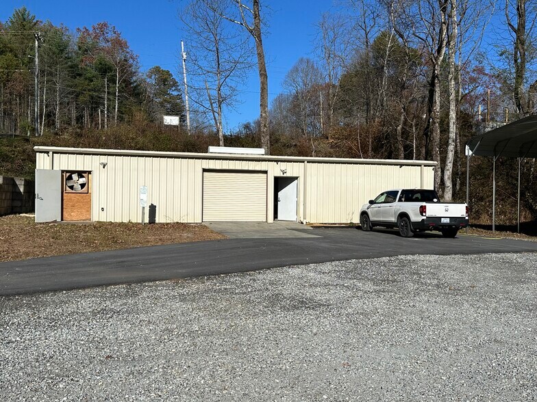Primary Photo Of 13517 Rosman Hwy 64 Hwy, Lake Toxaway Industrial For Lease