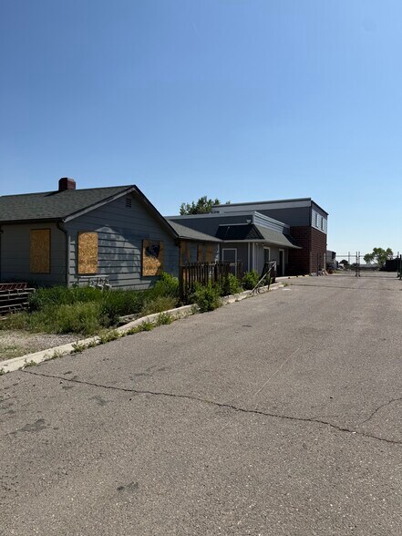 More Photos Of 6838 Lowell Blvd, Denver Warehouse For Sale