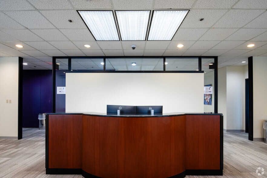 More Photos Of 4055 International Plz, Fort Worth Office For Lease