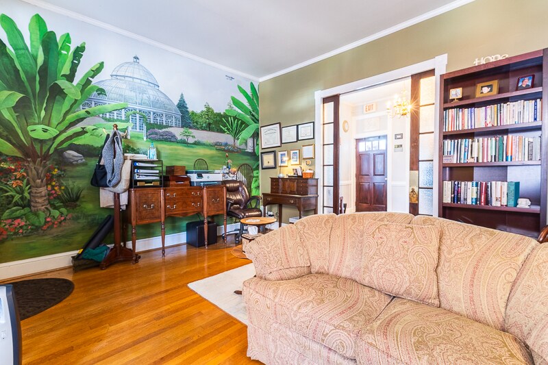 More Photos Of 22 E 2nd St, Frederick Office Residential For Lease