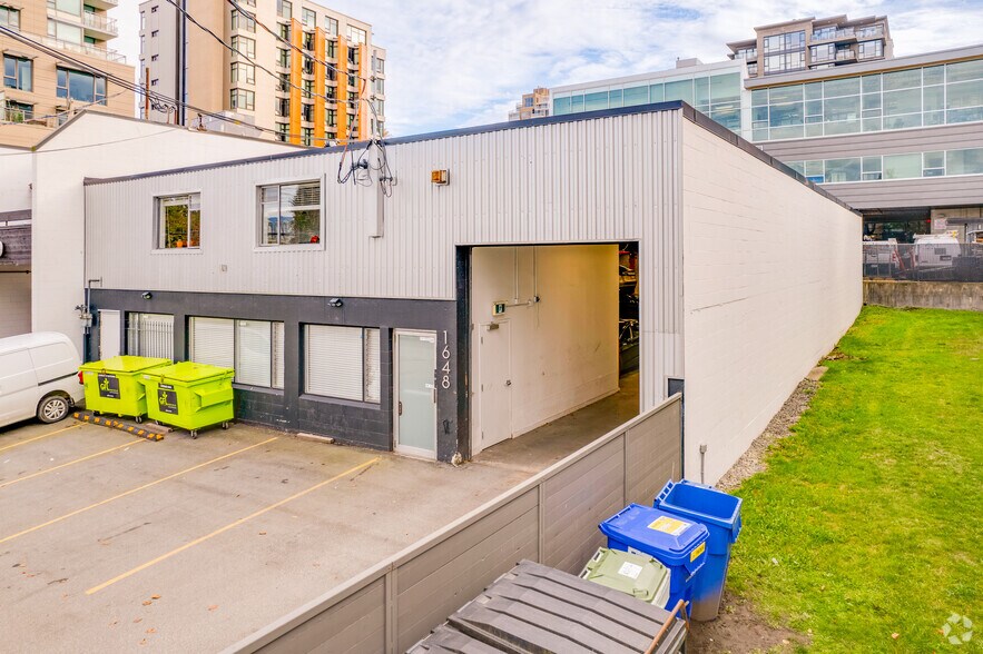 More Photos Of 1648 W 6th Ave, Vancouver Warehouse For Lease