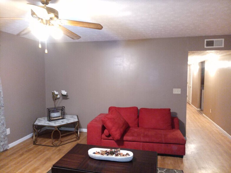 More Photos Of 2373 Wingfoot Pl, Decatur Office For Sale