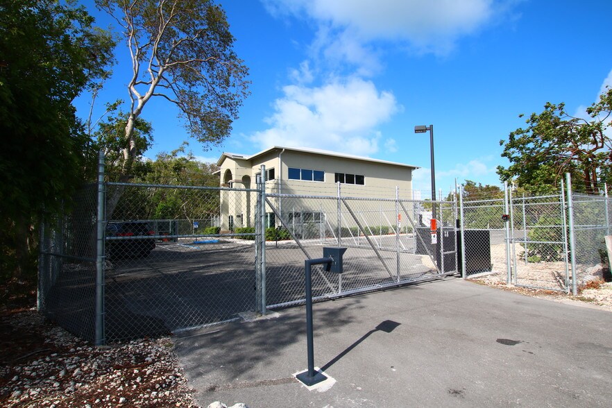 More Photos Of 101350 Overseas Hwy, Key Largo Office For Sale