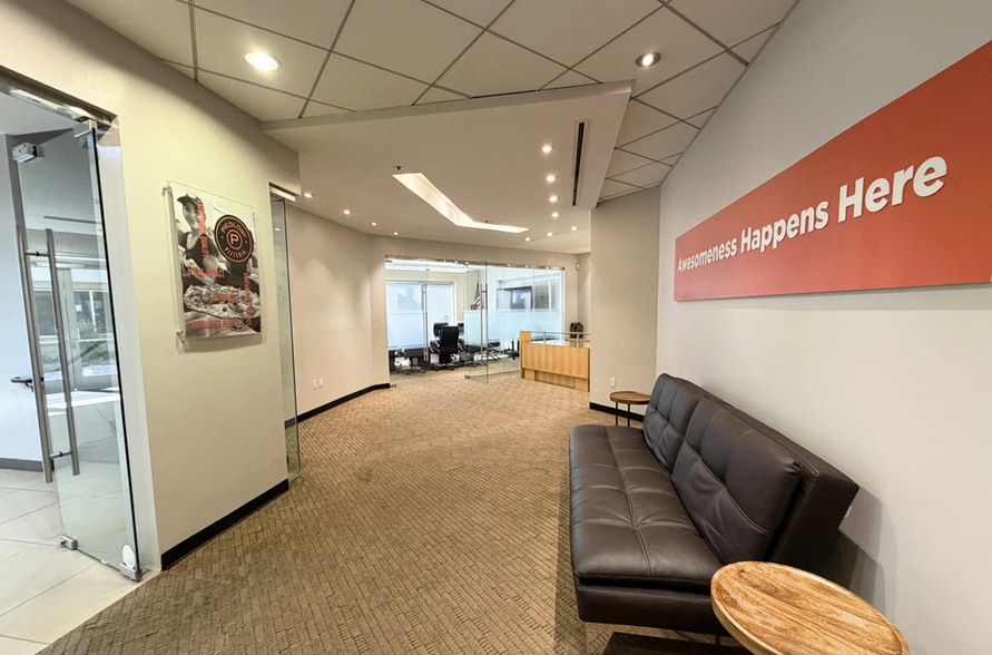 More Photos Of 716 Corporate Center Dr, Pomona Office For Lease