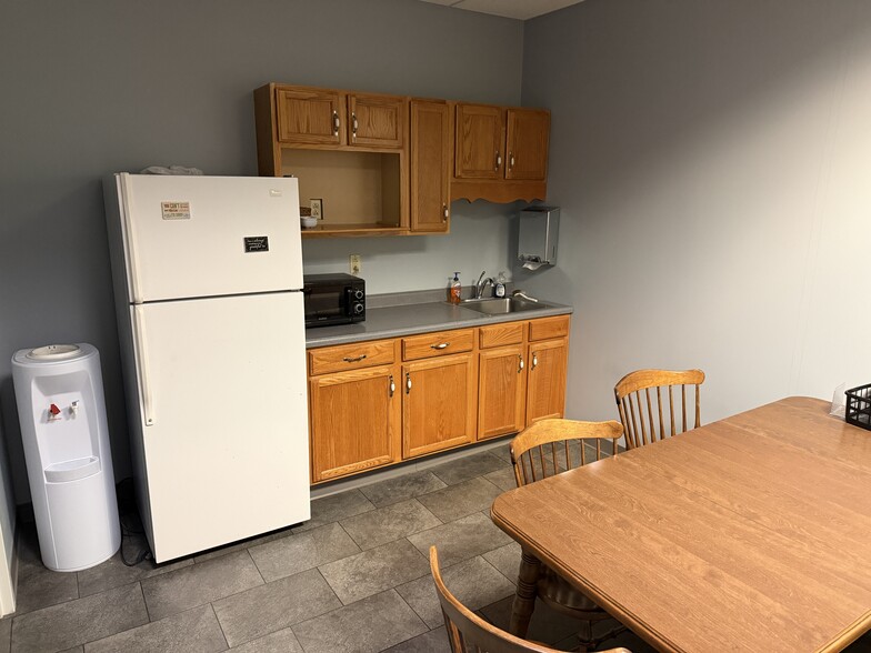 More Photos Of 1310 Market St, Wheeling Office For Lease