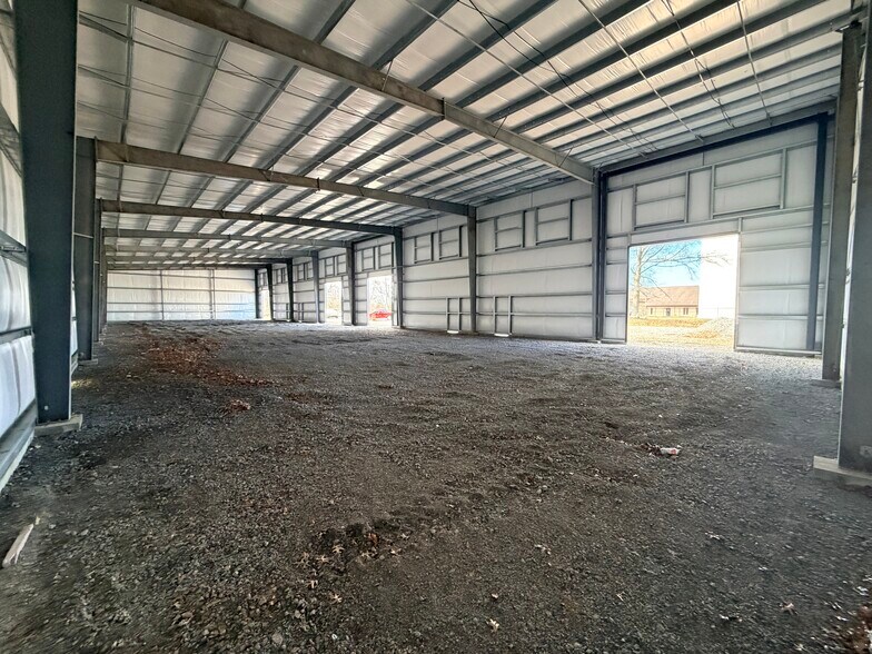 More Photos Of 420 McClurg Rd, Youngstown Warehouse For Sale