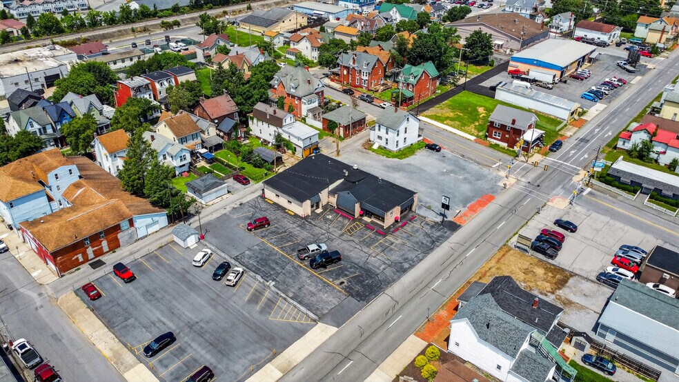 More Photos Of 2206 7th Ave, Altoona Restaurant For Sale