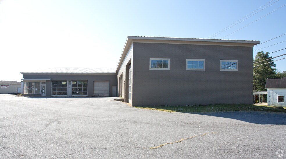 More Photos Of 116 W Bankhead Hwy, Villa Rica Storefront Retail Office For Sale