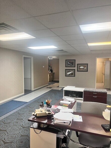 More Photos Of 3033 W 44th St, Cleveland Office For Sale
