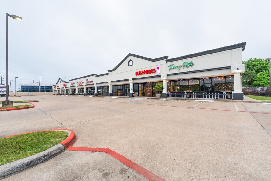 More Photos Of 4915 Fm 2920 Rd, Spring Unknown For Lease
