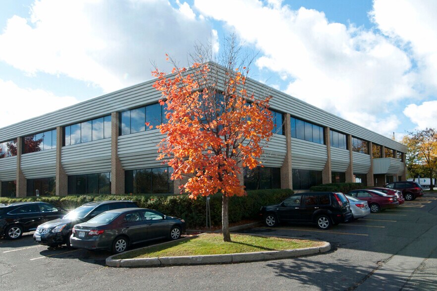 More Photos Of 2733 Lancaster Rd, Ottawa Office For Lease